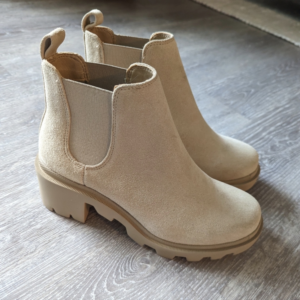 Steve Madden Suede Booties - Picture 2 of 5